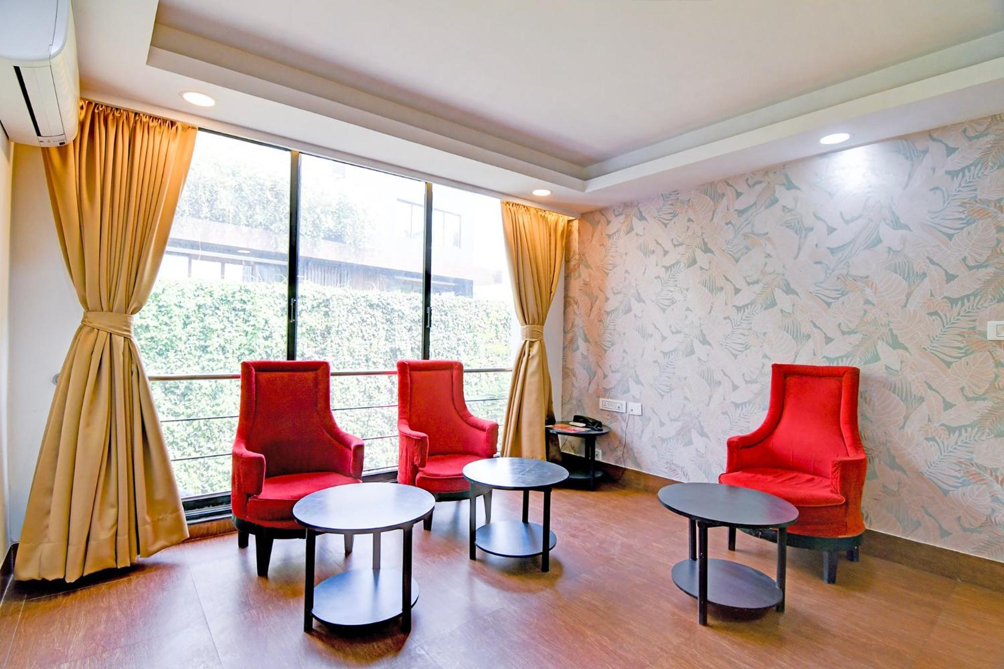 Fabhotel Ballygunge Luxury - Behind Punjab Club Calcutta Buitenkant foto