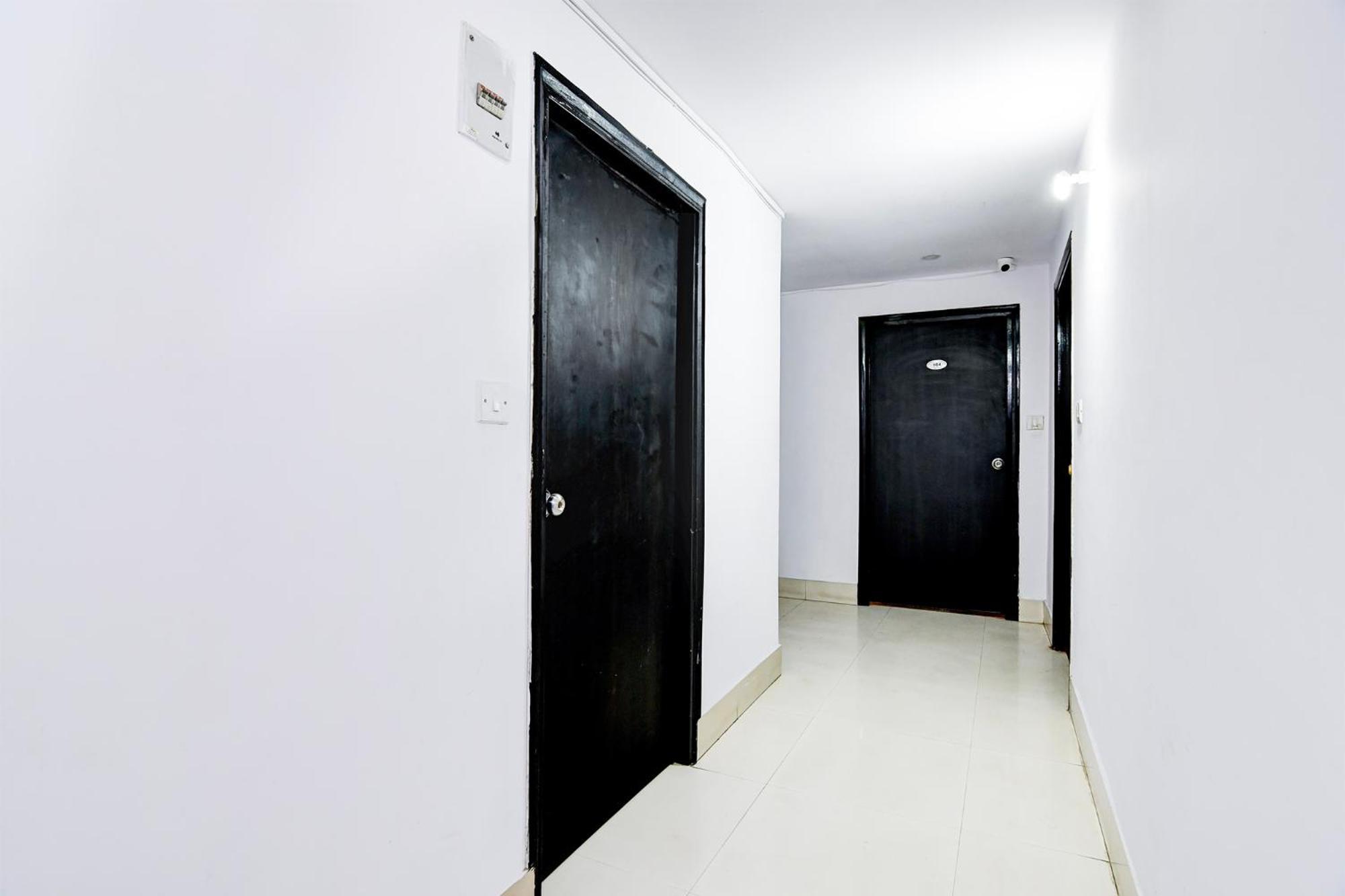 Fabhotel Ballygunge Luxury - Behind Punjab Club Calcutta Buitenkant foto