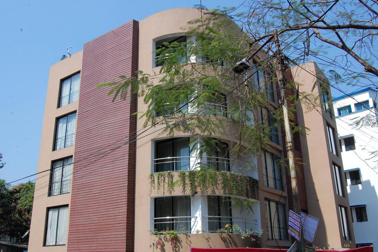 Fabhotel Ballygunge Luxury - Behind Punjab Club Calcutta Buitenkant foto
